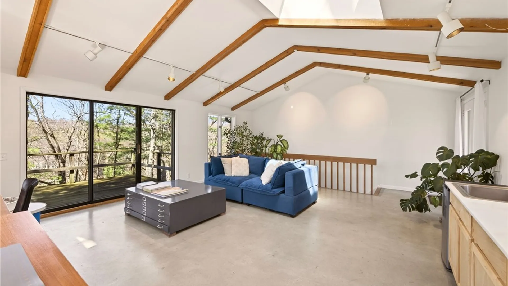 Property at 1 Lacoma Lane, Perinton, NY 14534 21