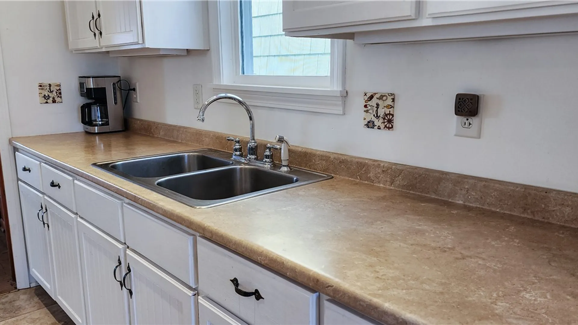 Property at 8546 Gardenier Lane, Sodus, NY 14555 13