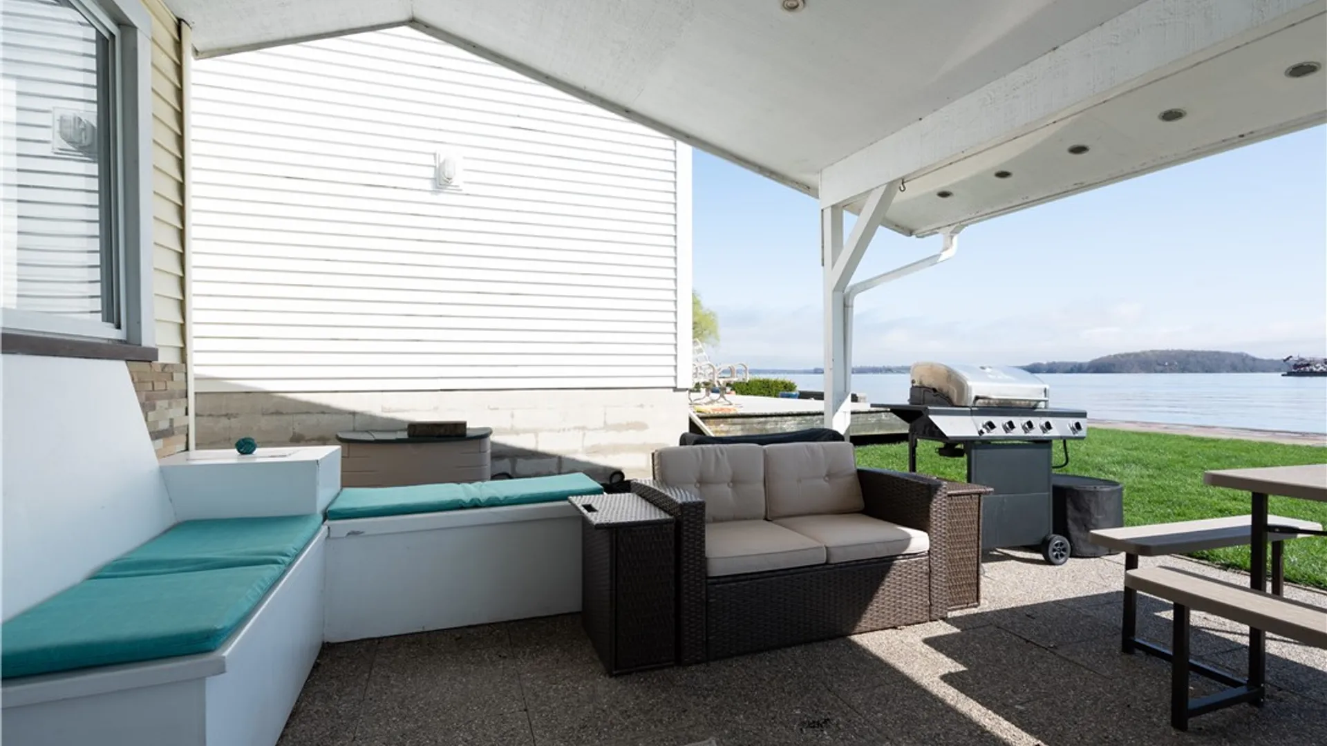 Property at 8546 Gardenier Lane, Sodus, NY 14555 7