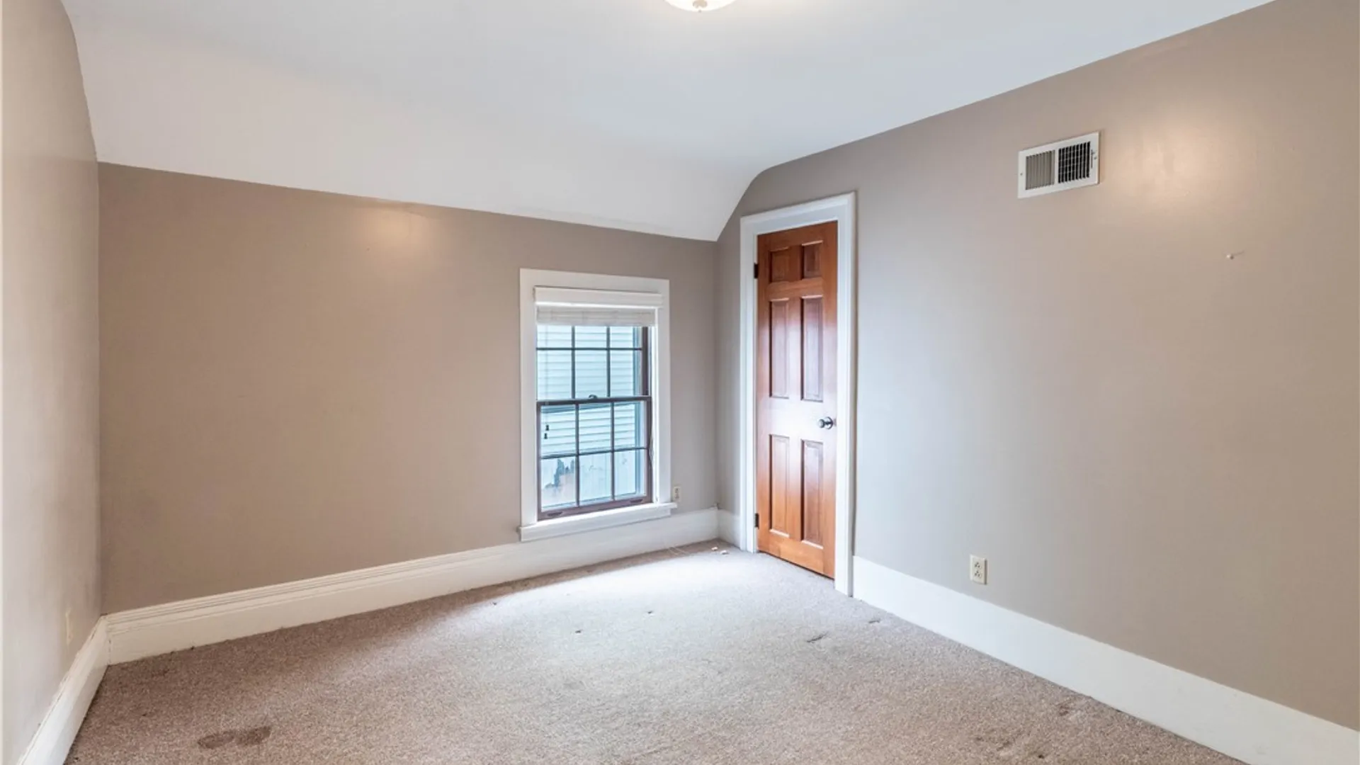 Property at 189 Buffalo Street, Hamburg, NY 14075 25