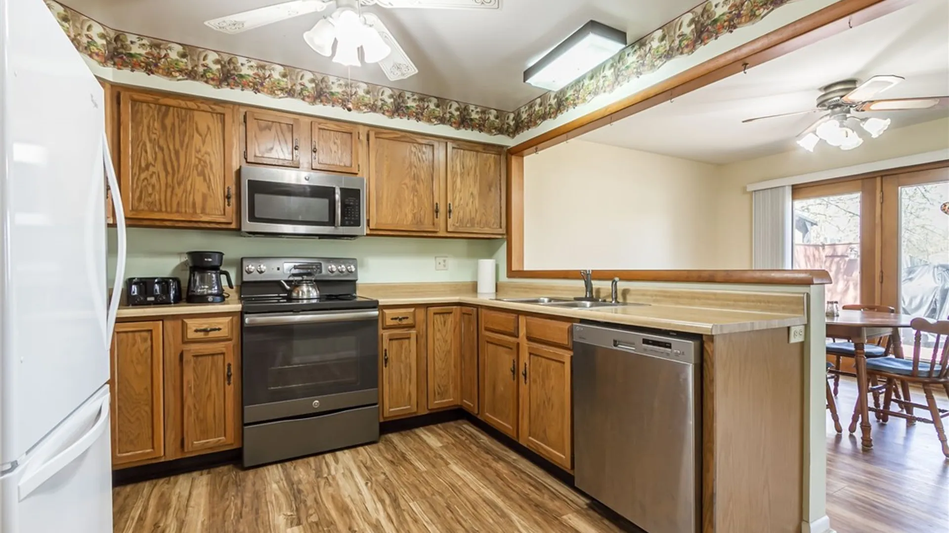 Property at 151 N Bloomfield Rd, Canandaigua City, NY 14424 15