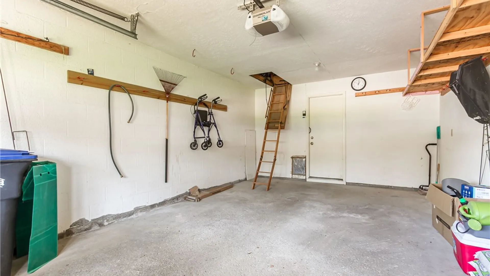 Property at 151 N Bloomfield Rd, Canandaigua City, NY 14424 25