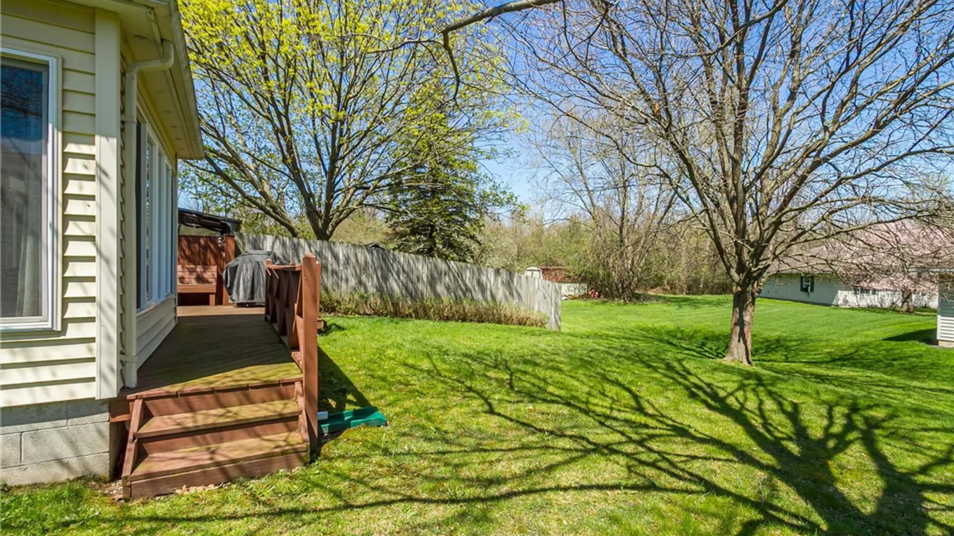 Property at 151 N Bloomfield Rd, Canandaigua City, NY 14424 27