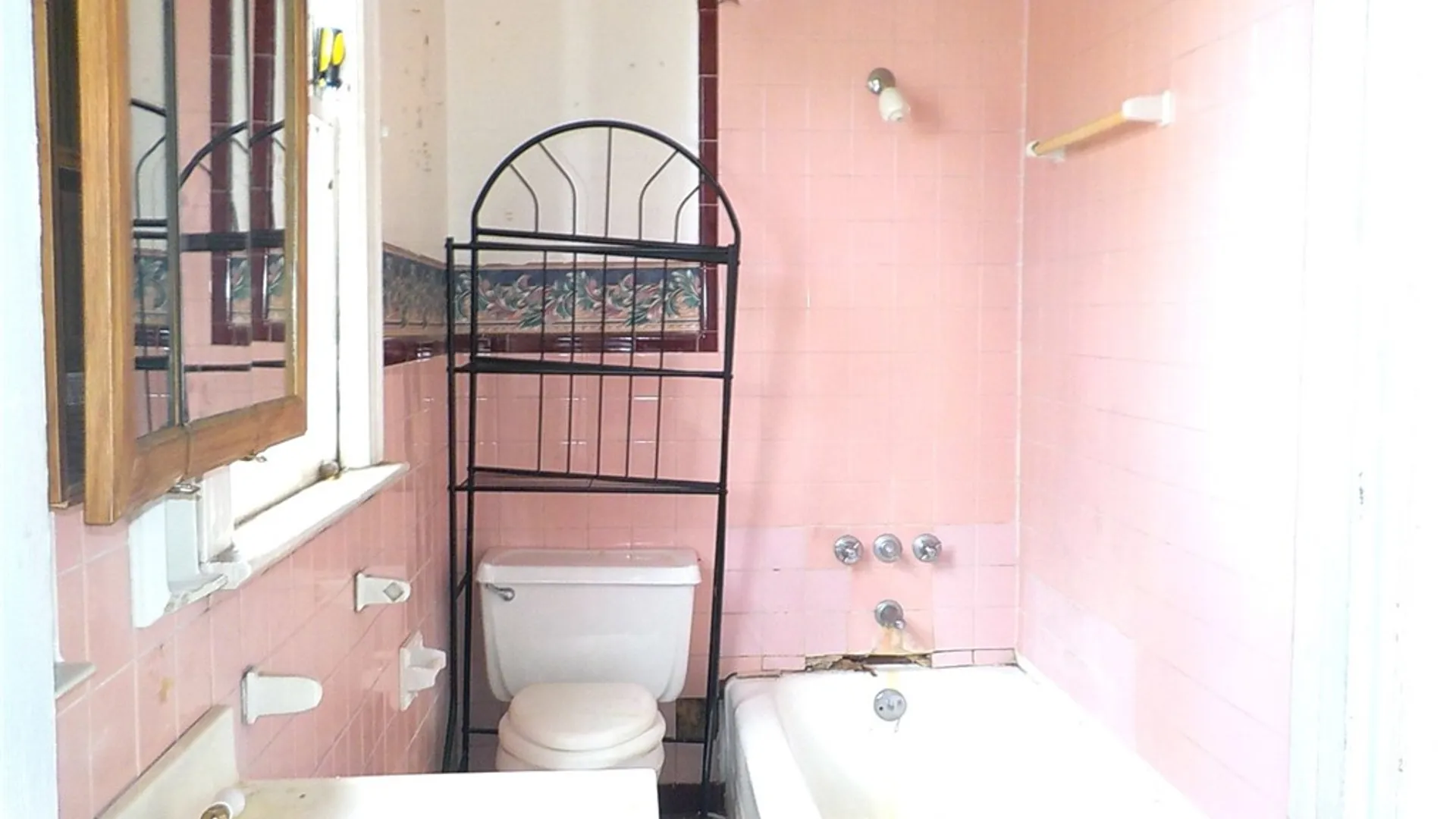 Property at 370 Cottage Street, Rochester, NY 14611 10