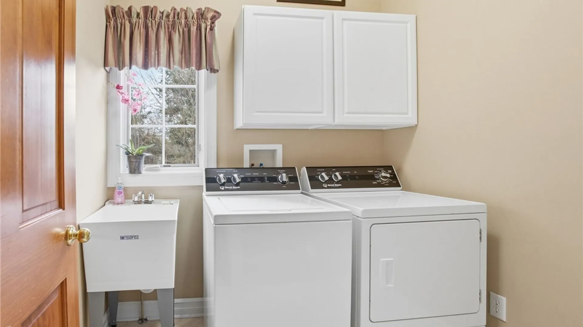 Property at 4613 Brentwood Drive, Clarence, NY 14221 32