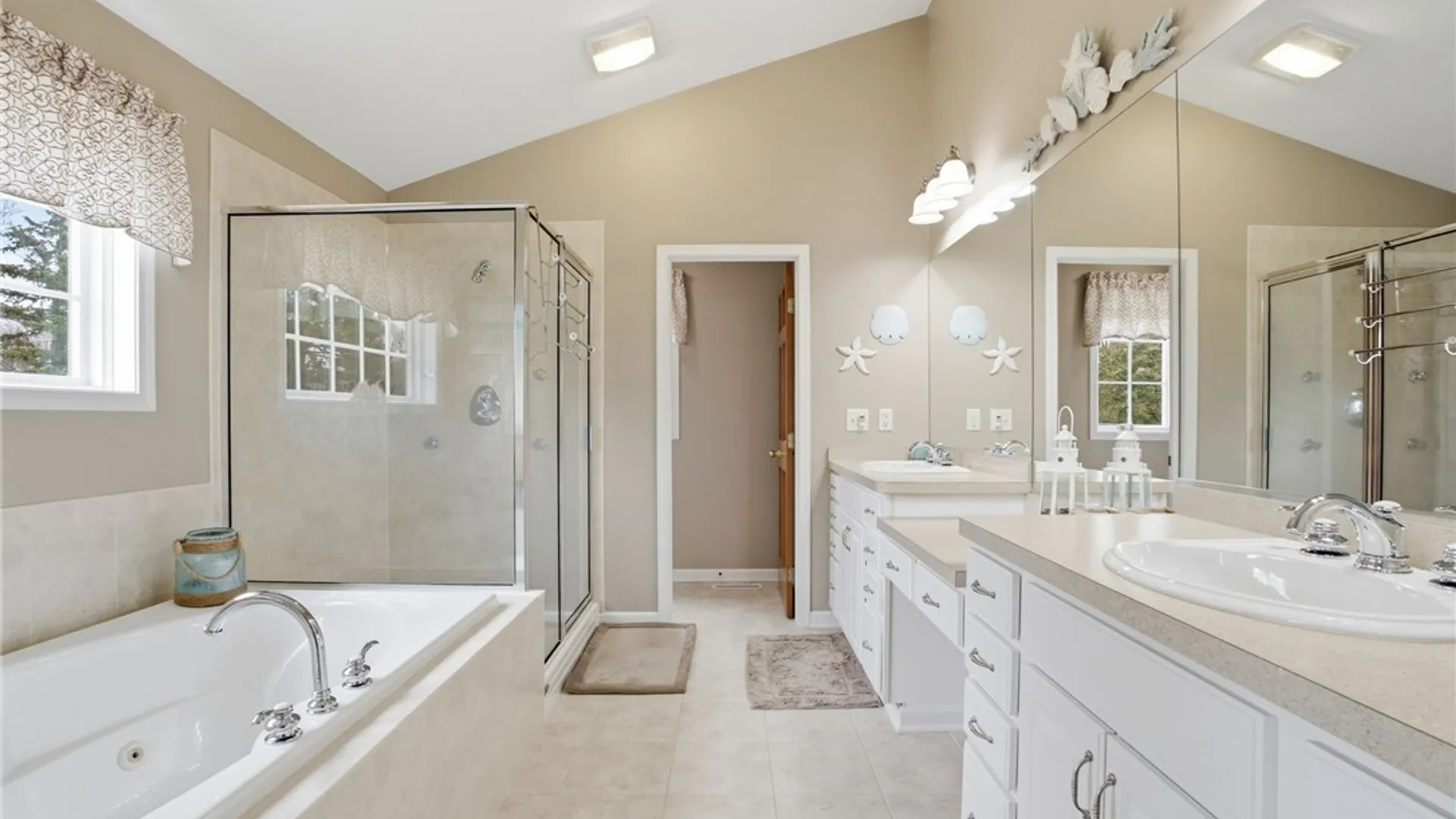 Property at 4613 Brentwood Drive, Clarence, NY 14221 40