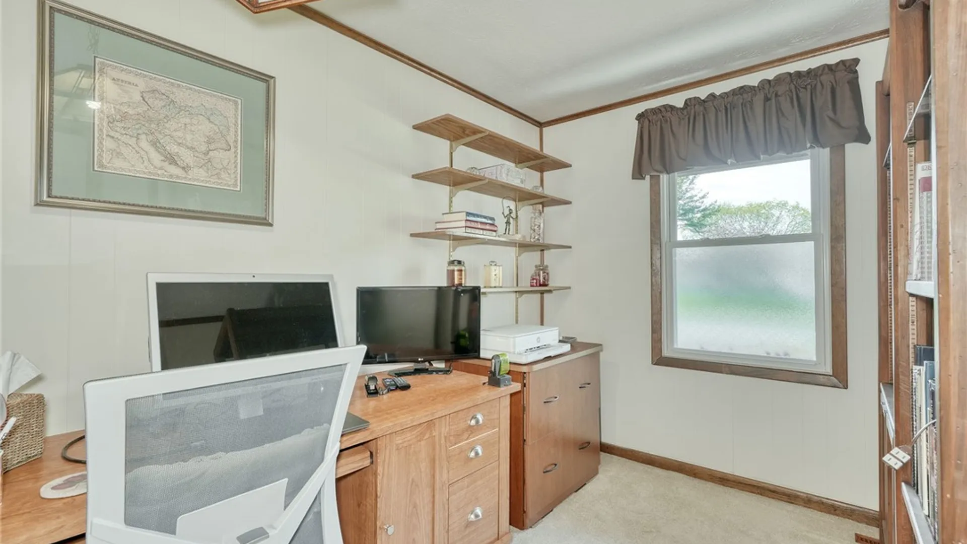 Property at 140 Rodney Lane, Penfield, NY 14625 25