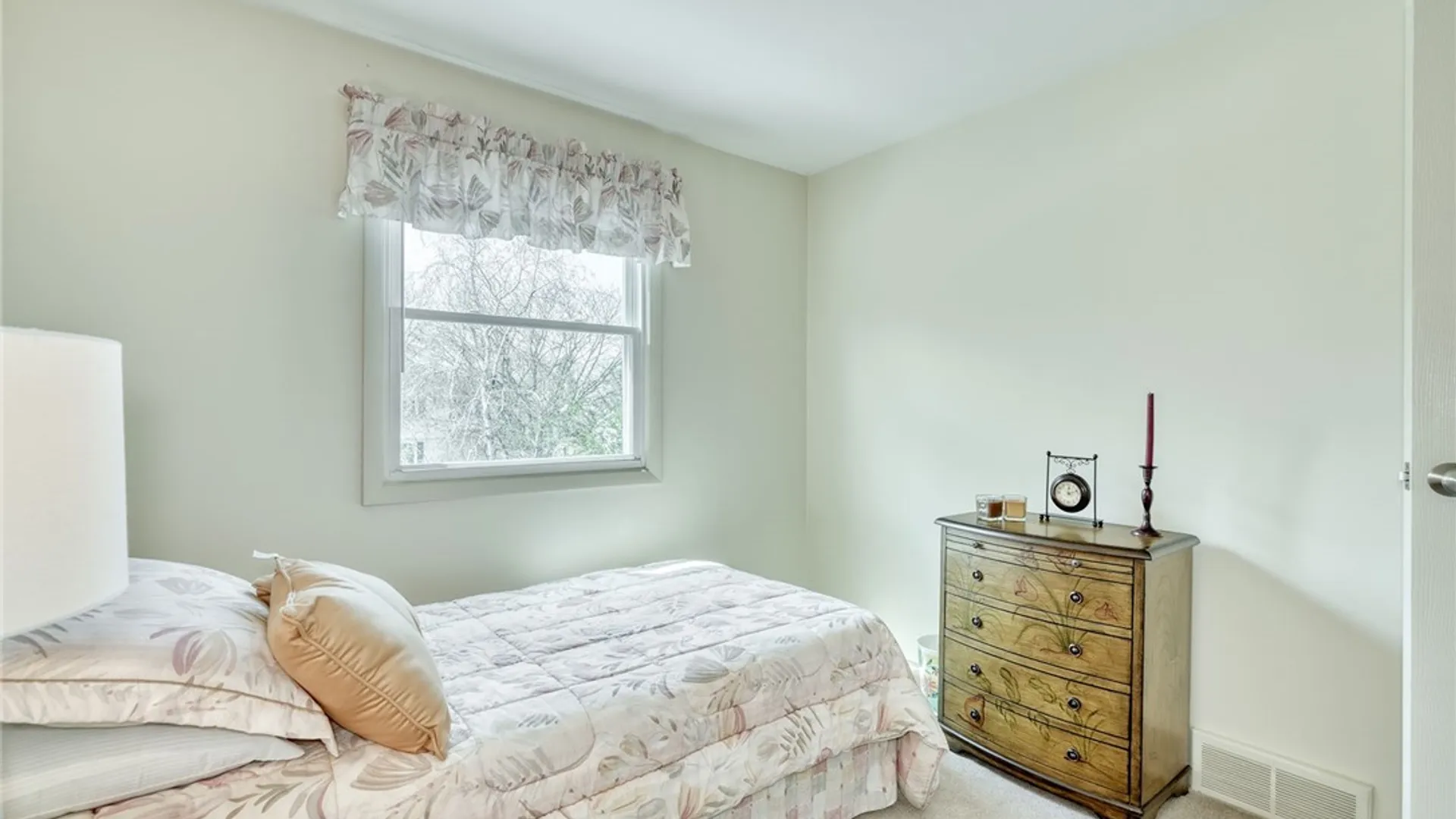 Property at 140 Rodney Lane, Penfield, NY 14625 35