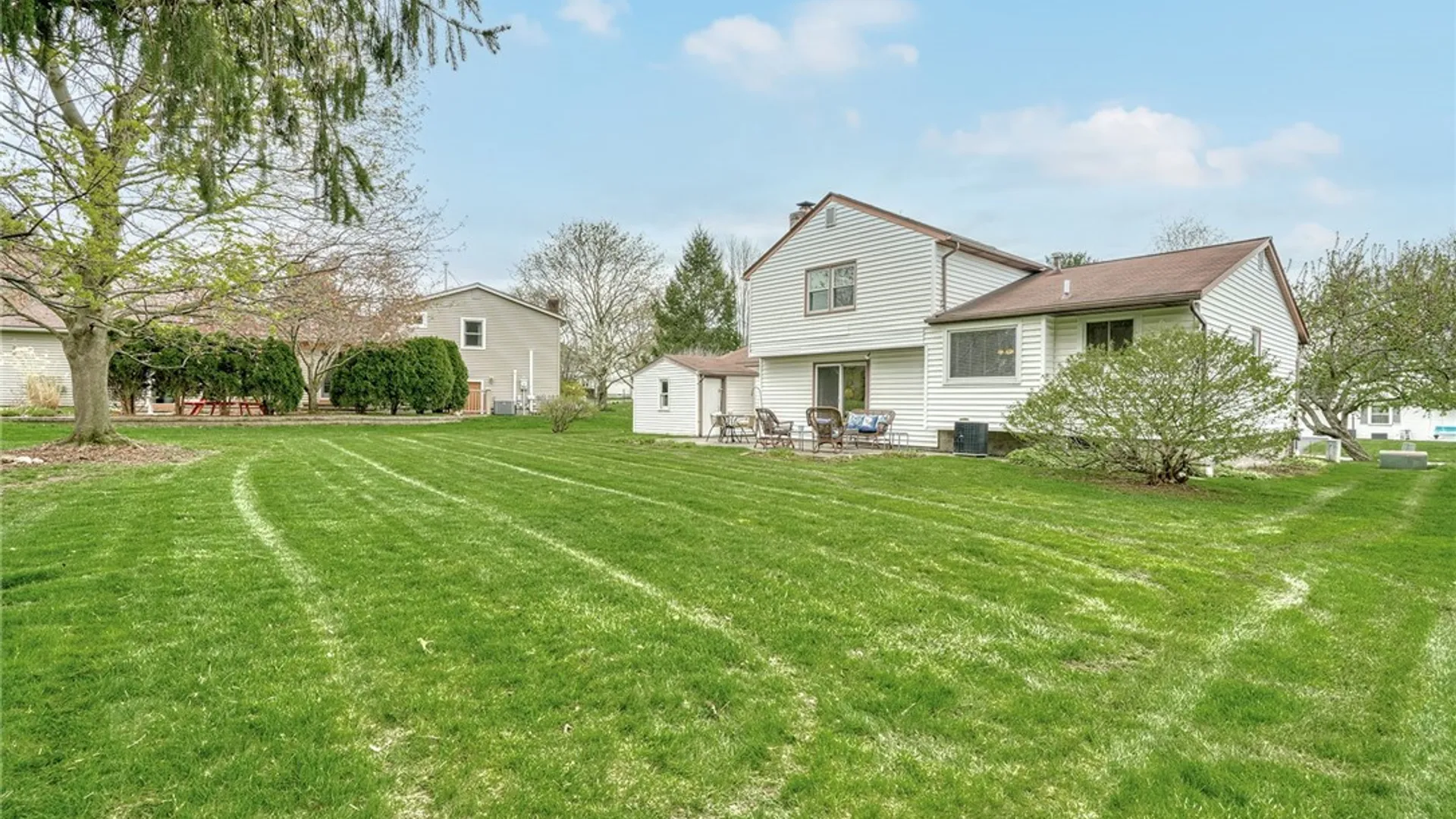 Property at 140 Rodney Lane, Penfield, NY 14625 40