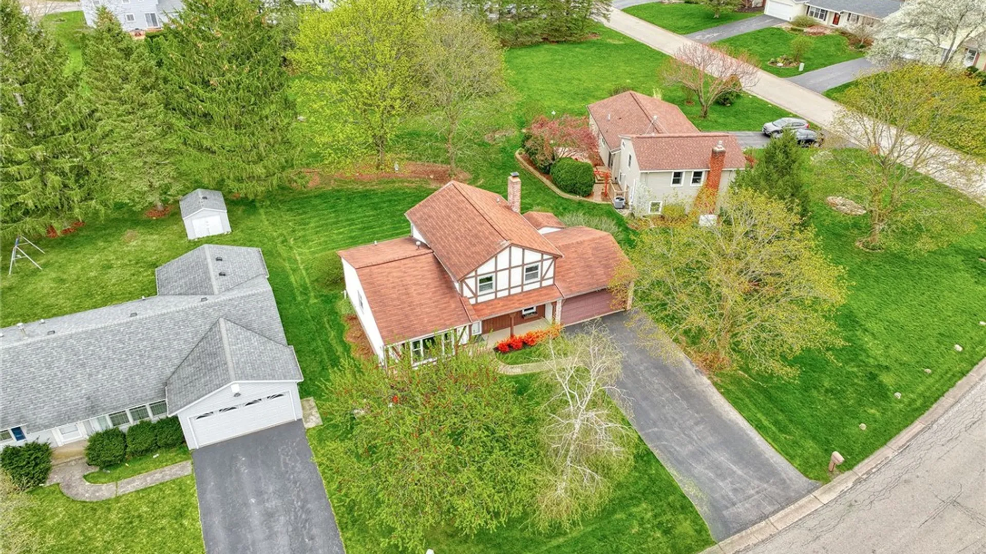 Property at 140 Rodney Lane, Penfield, NY 14625 44