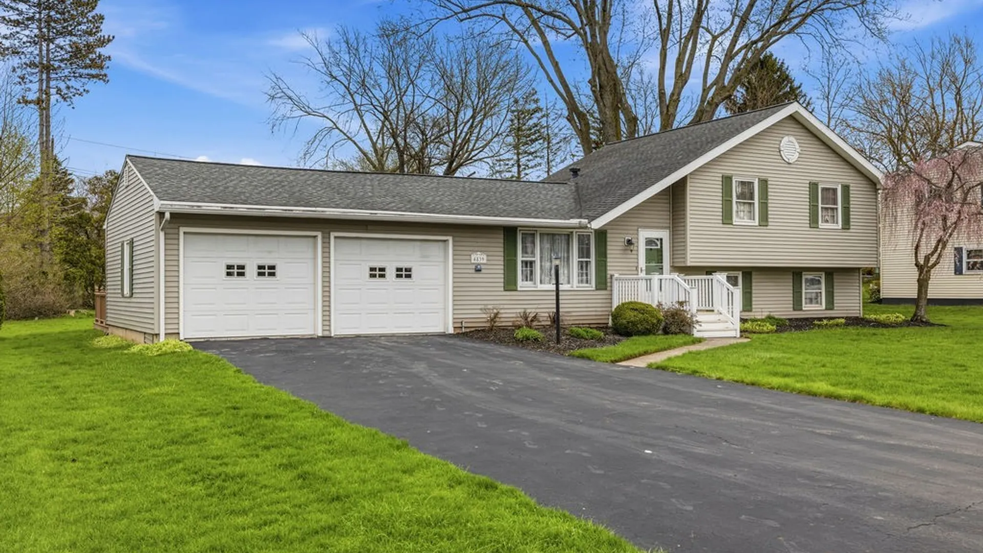 Property at 4839 Middleton Drive, Lockport Town, NY 14094 24