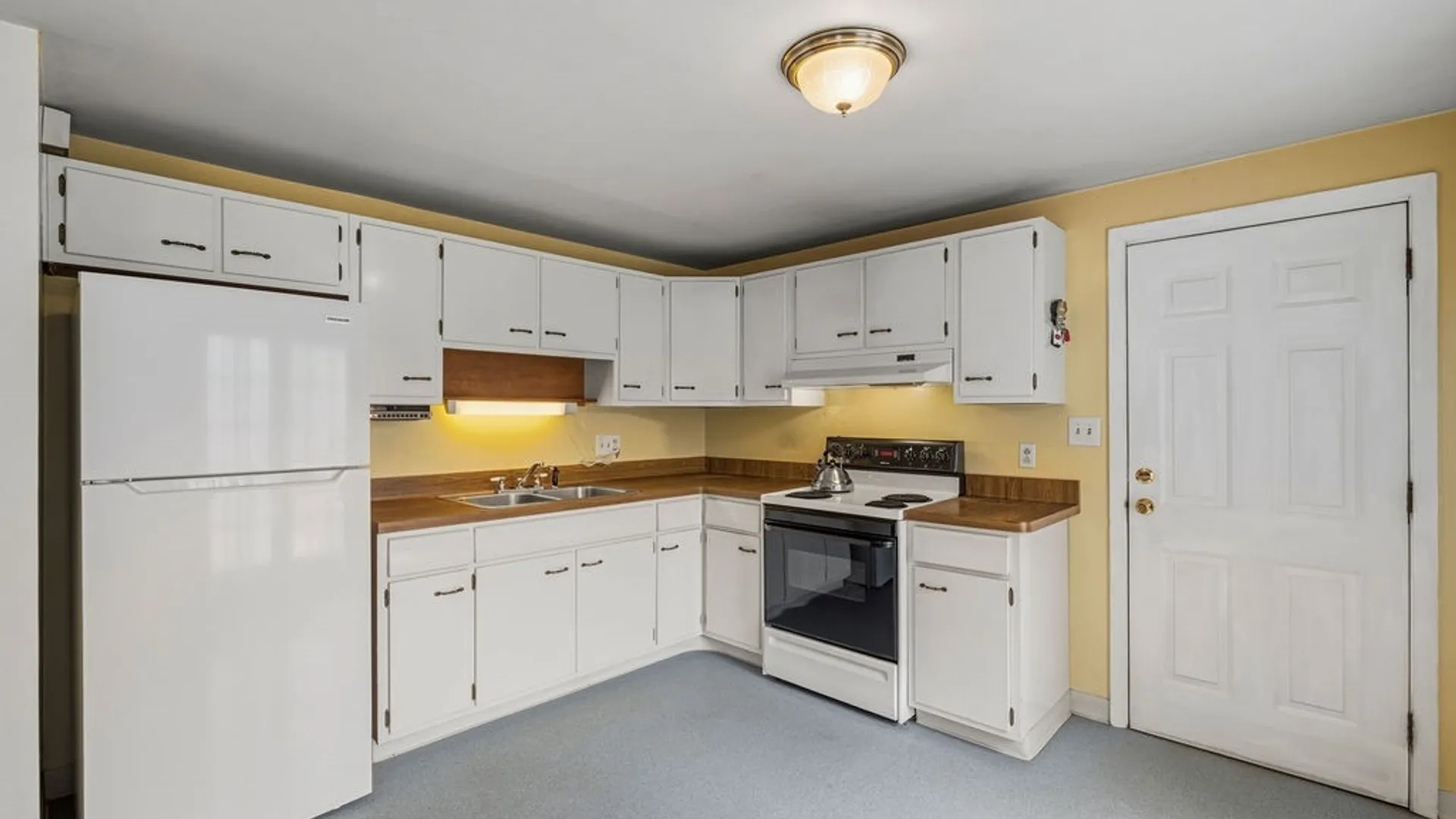 Property at 4839 Middleton Drive, Lockport Town, NY 14094 7