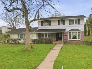 Property at 216 Cooper Lane, DeWitt, NY 13214