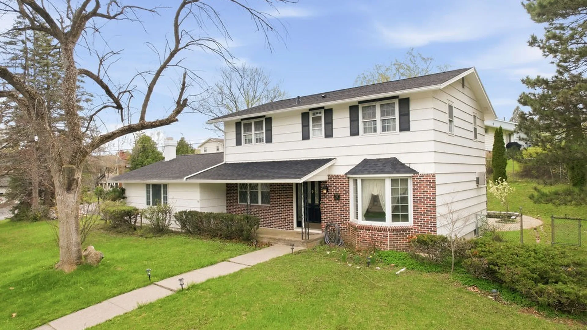 Property at 216 Cooper Lane, DeWitt, NY 13214 2