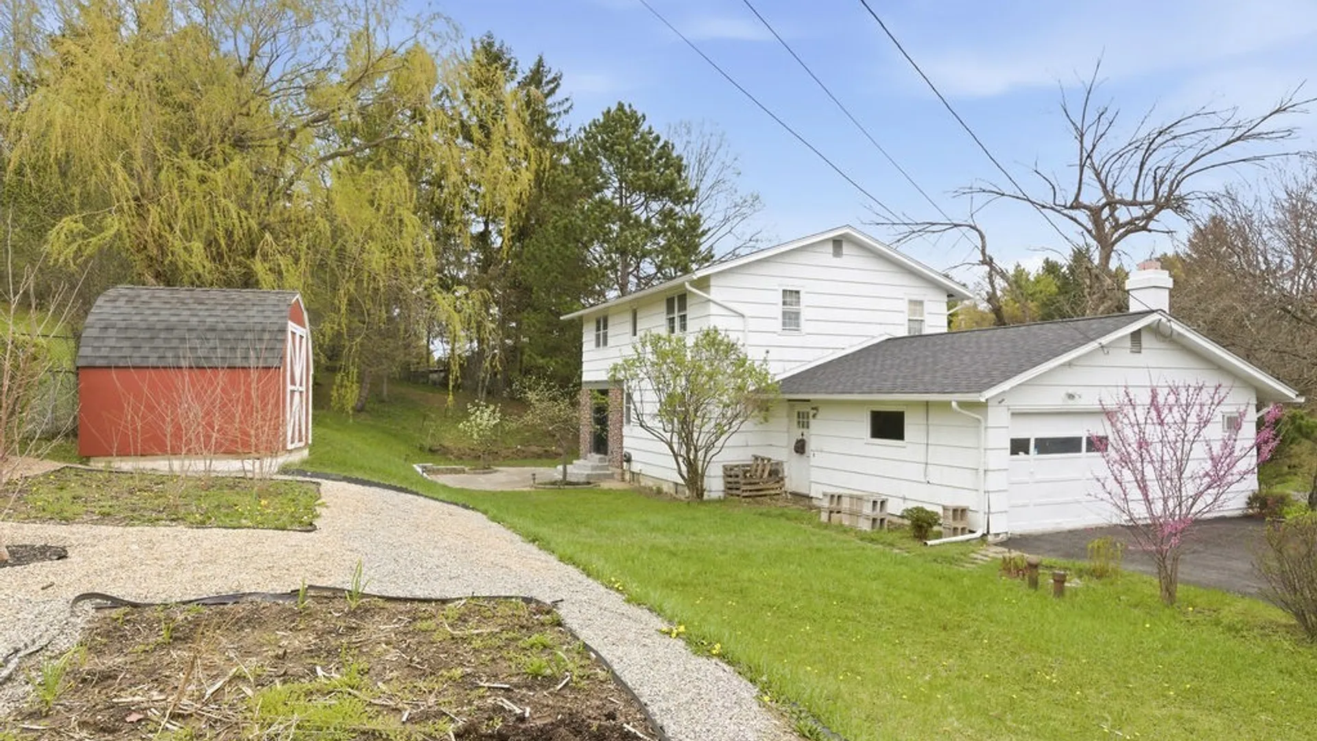 Property at 216 Cooper Lane, DeWitt, NY 13214 42