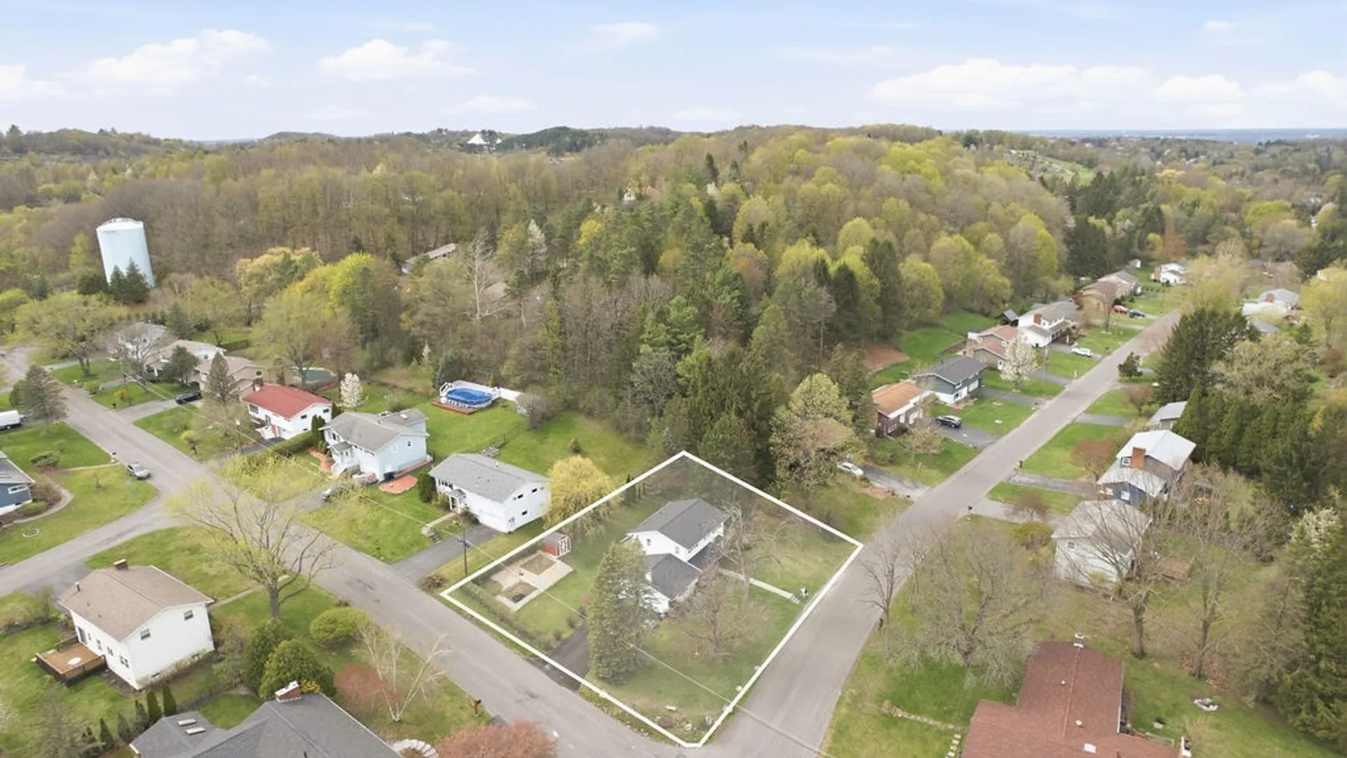 Property at 216 Cooper Lane, DeWitt, NY 13214 44