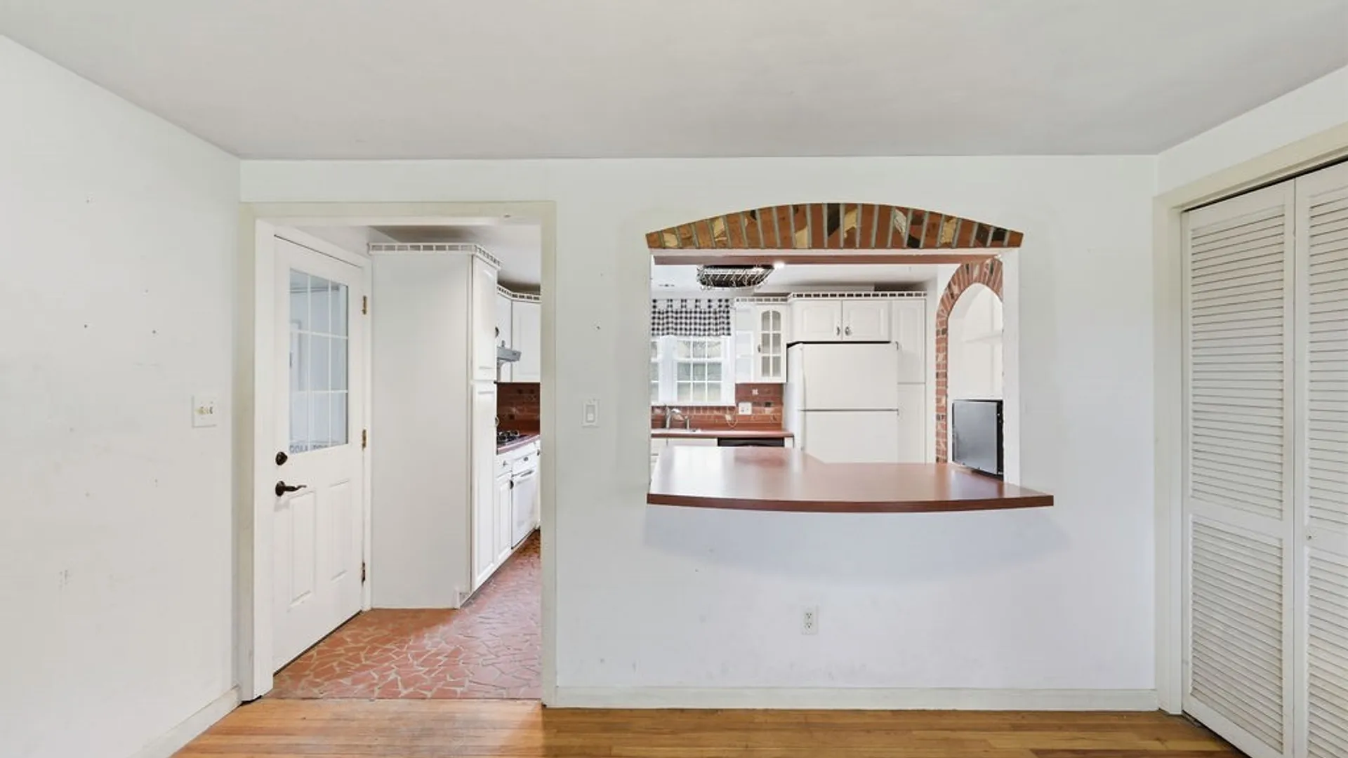 Property at 216 Cooper Lane, DeWitt, NY 13214 9