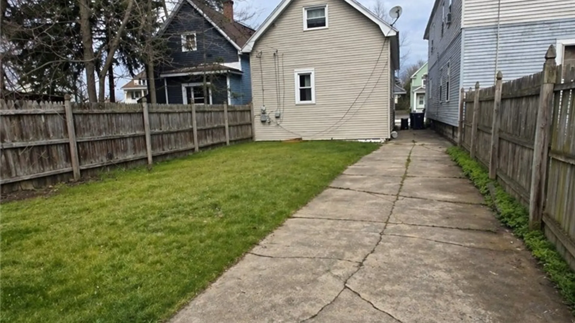 Property at 158 Merrimac Street, Buffalo, NY 14214 3