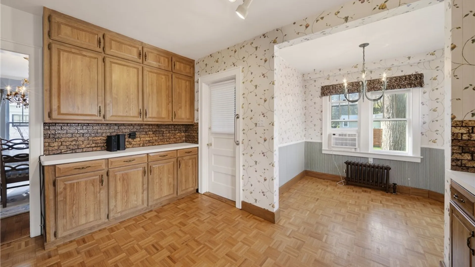Property at 102 Kline Street, Syracuse, NY 13203 14