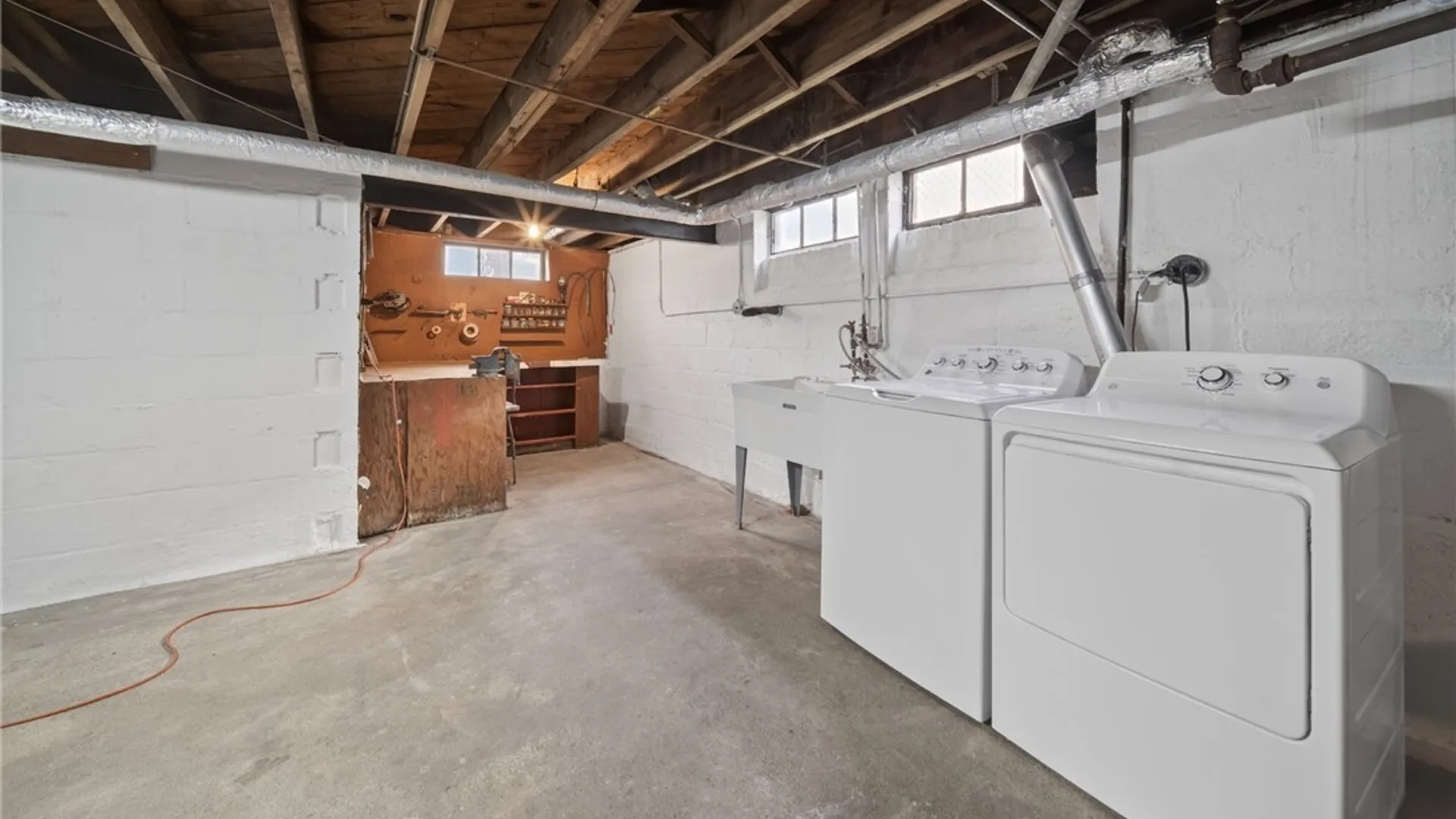 Property at 102 Kline Street, Syracuse, NY 13203 37