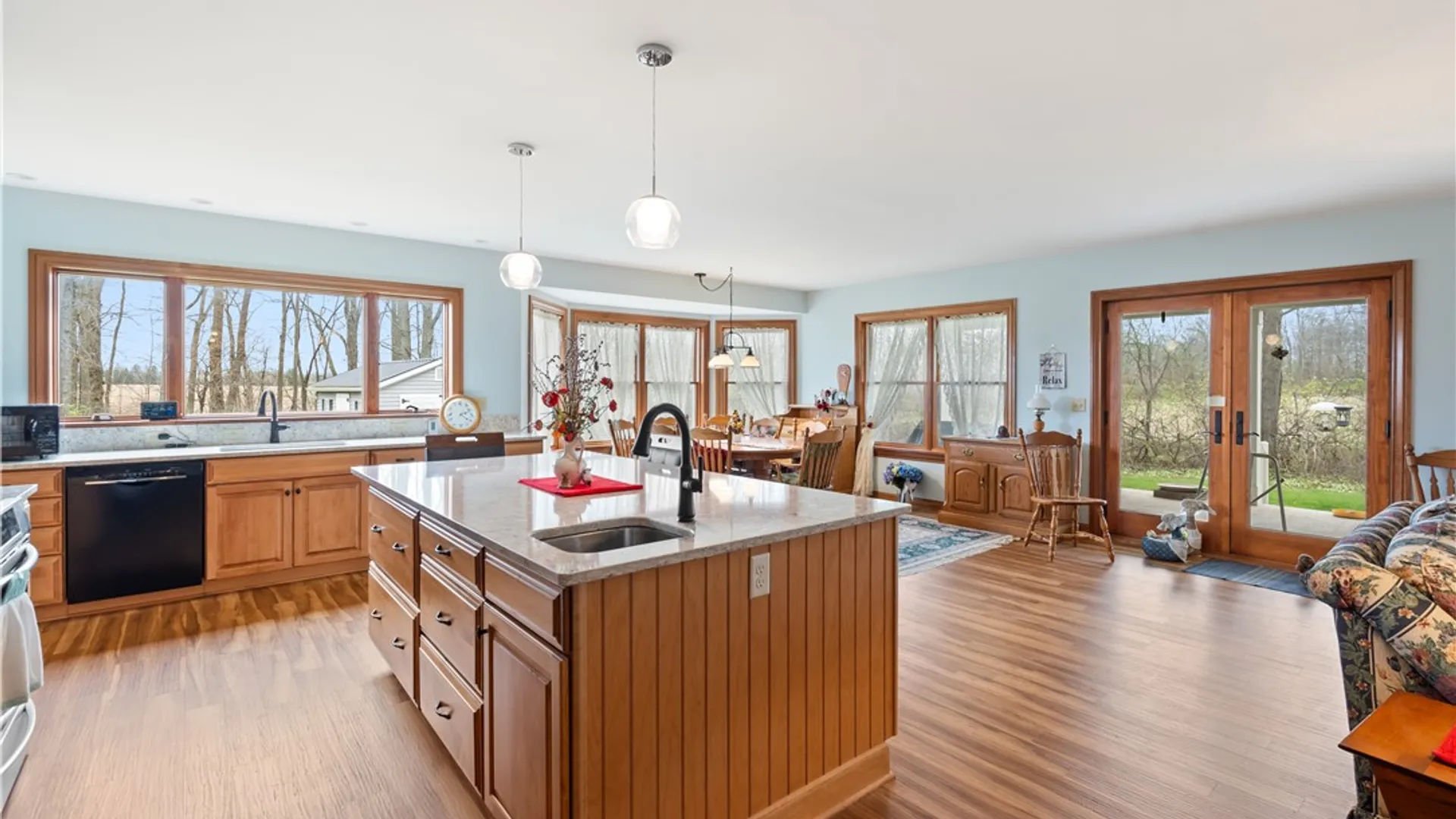 Property at 6568 Florence Ln, Livonia, NY 14487 3