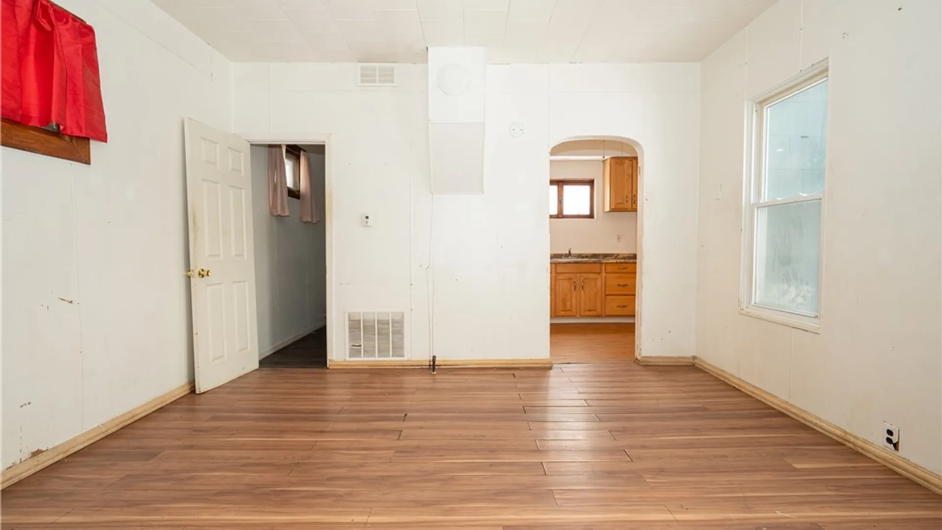 Property at 884 Eagle Street, Buffalo, NY 14210 17