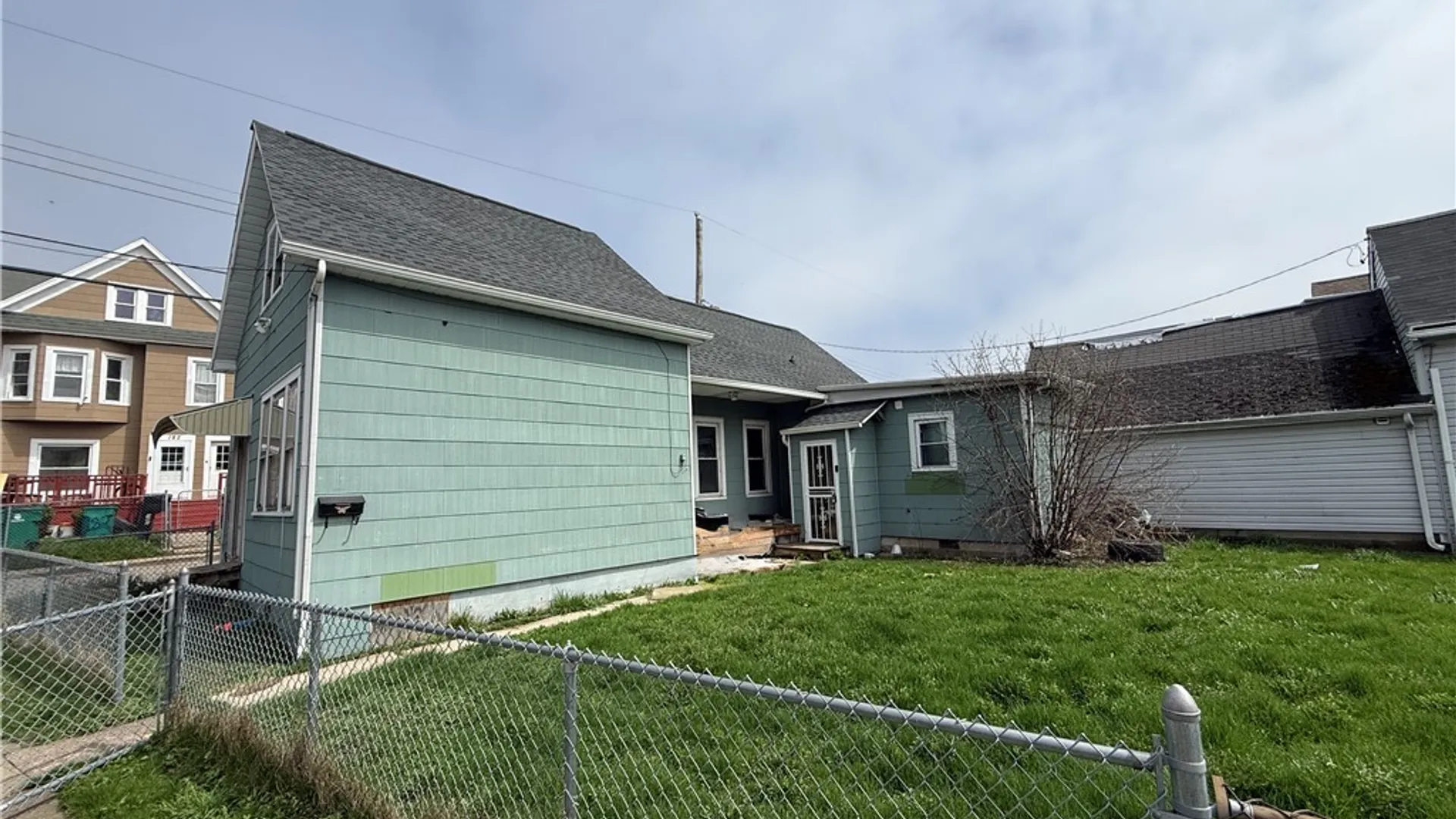 Property at 884 Eagle Street, Buffalo, NY 14210 4