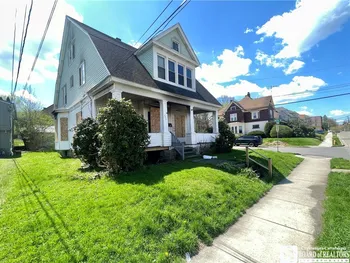 Property at 517 Newland Avenue, Jamestown, NY 14701