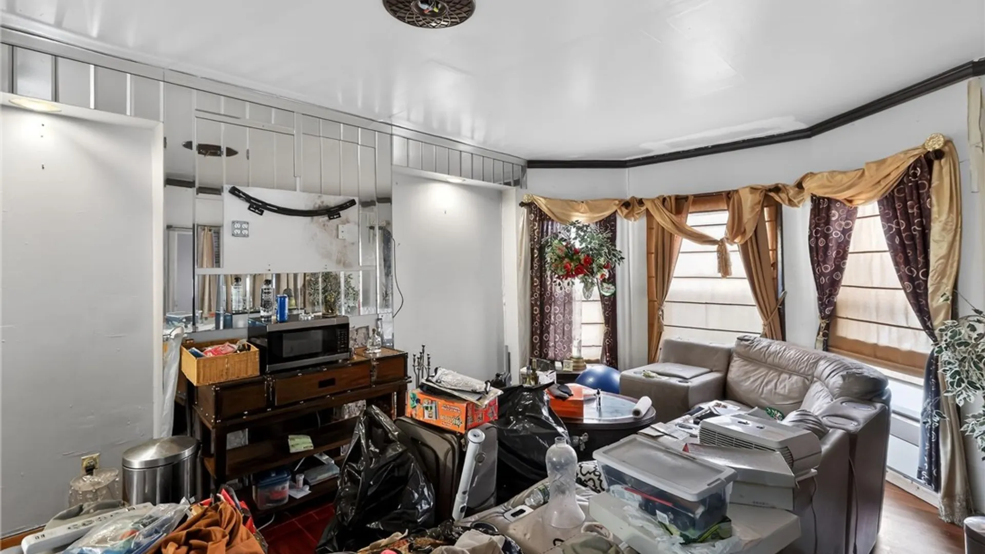 Property at 511 Linwood Avenue, Buffalo, NY 14209 9