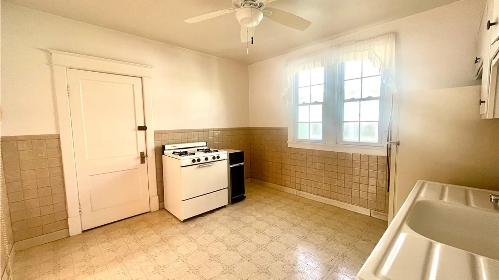 Property at 75 Harding Road, Buffalo, NY 14220 20