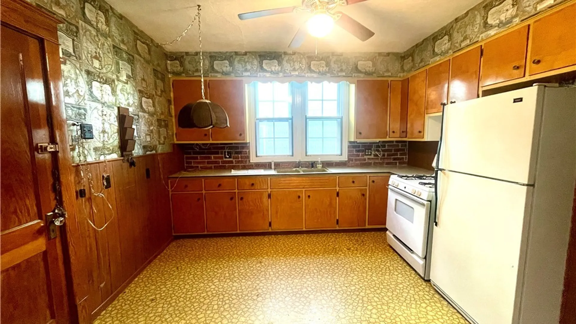 Property at 75 Harding Road, Buffalo, NY 14220 3