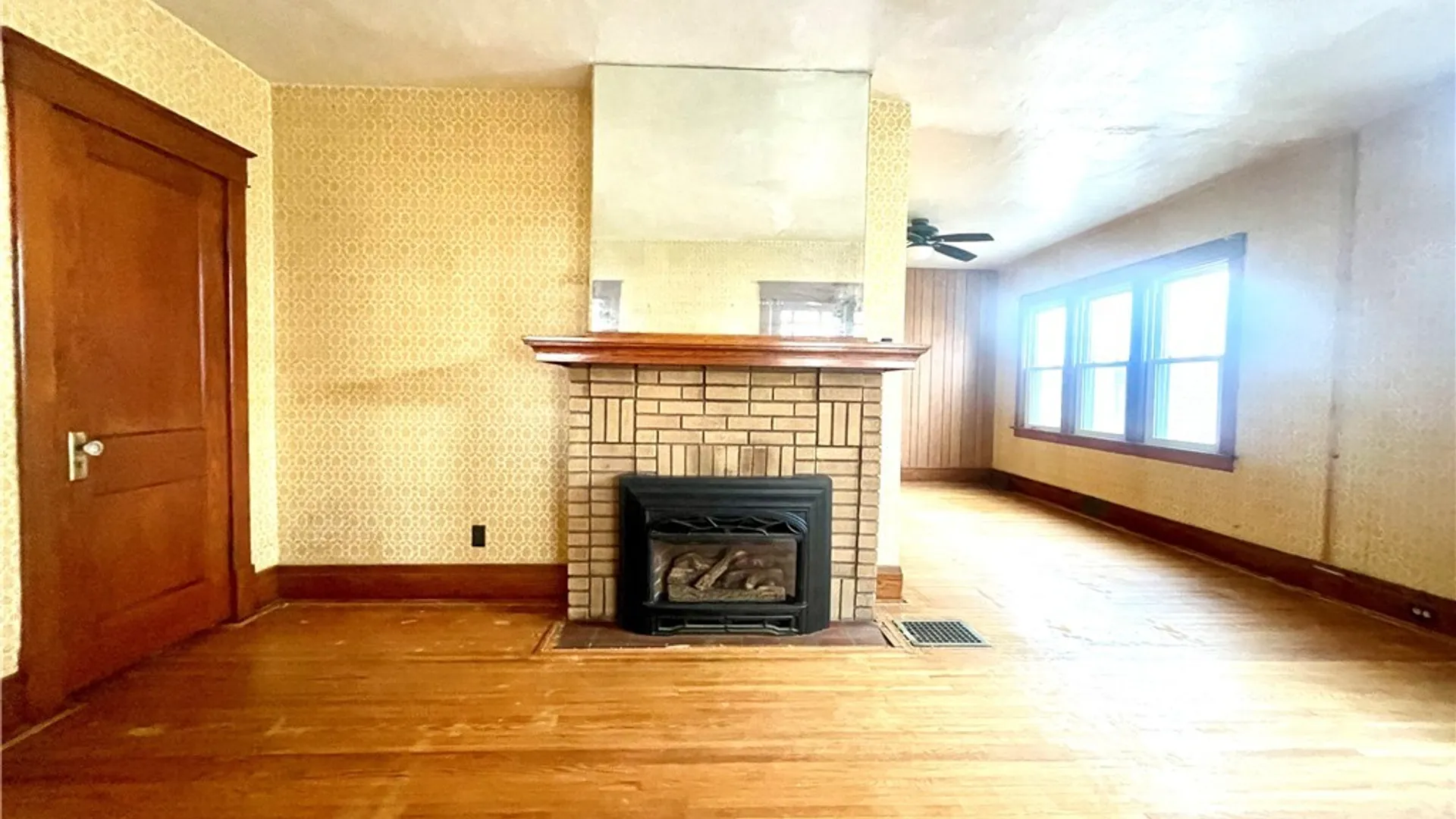 Property at 75 Harding Road, Buffalo, NY 14220 6