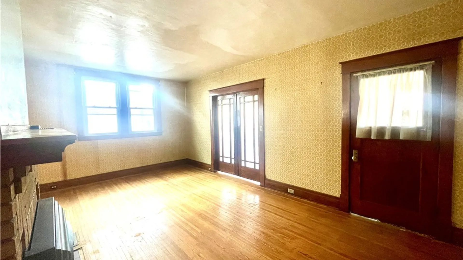 Property at 75 Harding Road, Buffalo, NY 14220 9