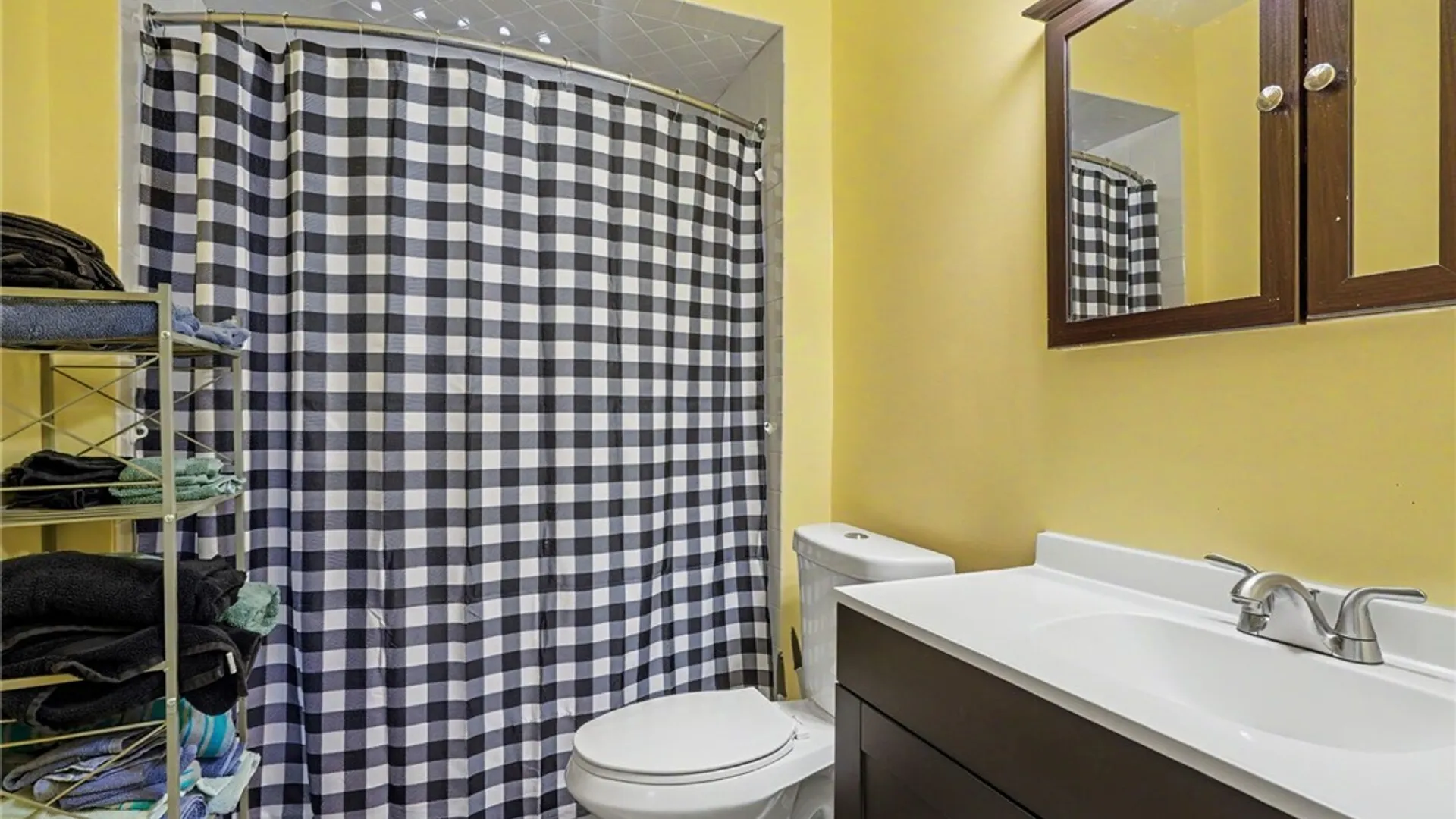 Property at 137 Jackson Avenue, Cheektowaga, NY 14212 16