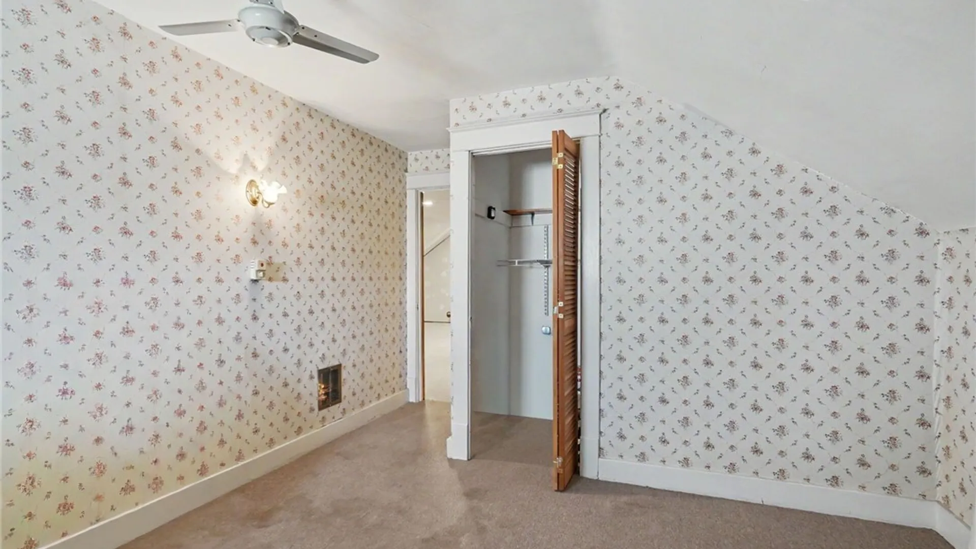 Property at 137 Jackson Avenue, Cheektowaga, NY 14212 20