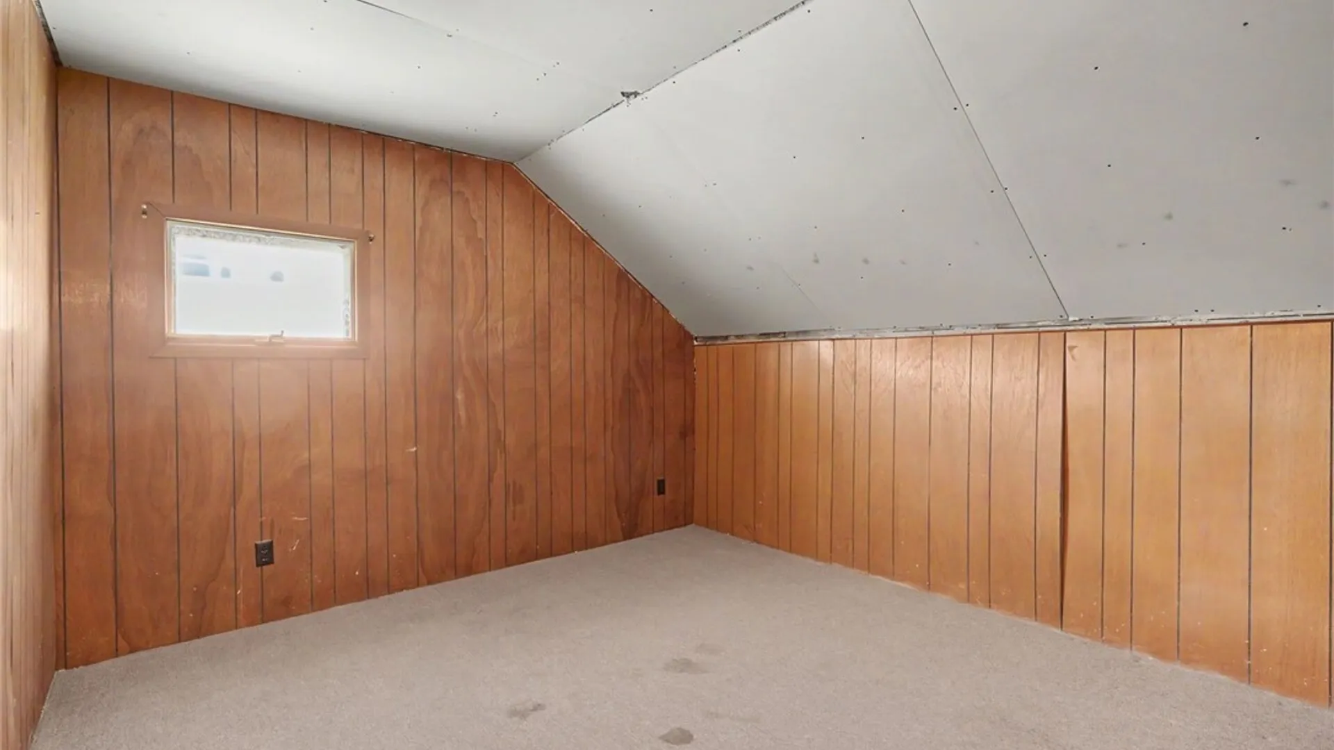 Property at 137 Jackson Avenue, Cheektowaga, NY 14212 21