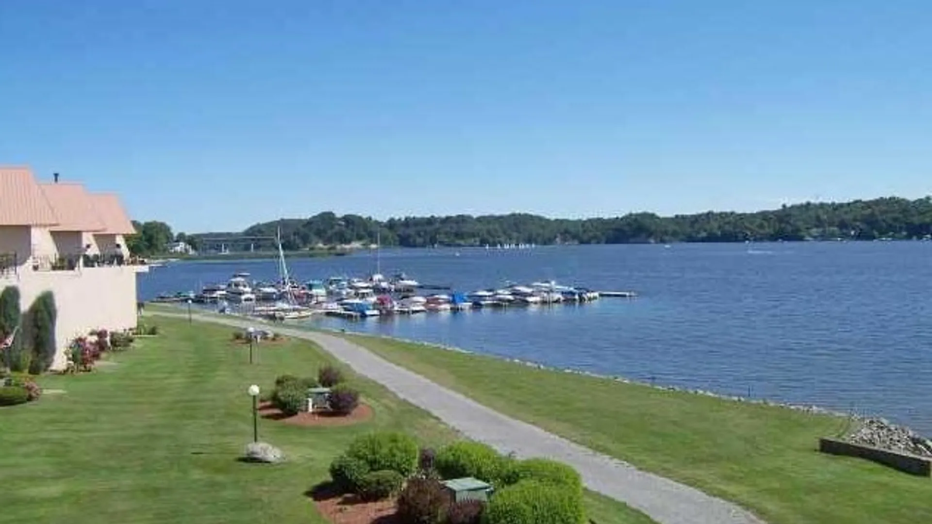 Property at 181 Bay Village Drive, Irondequoit, NY 14609 7