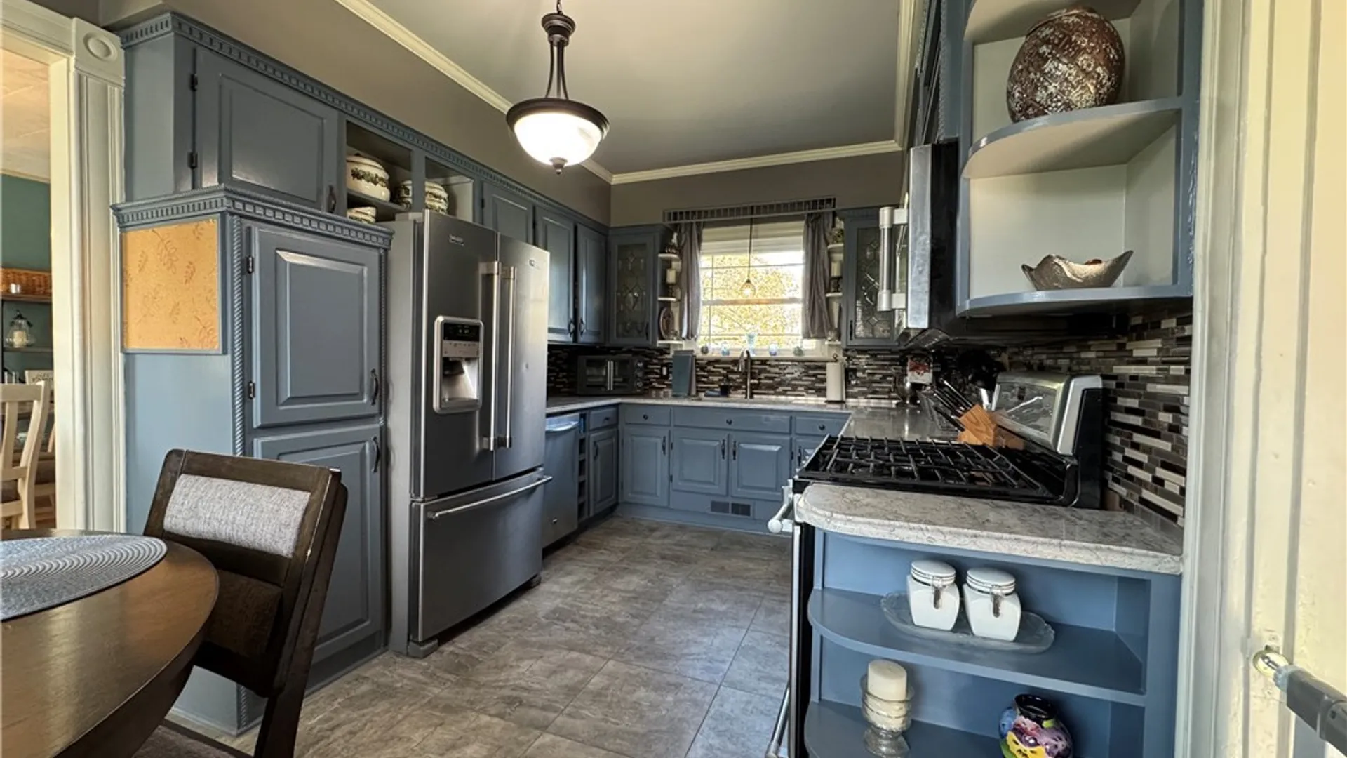 Property at 2570 Saint Paul Blvd, Irondequoit, NY 14617 13