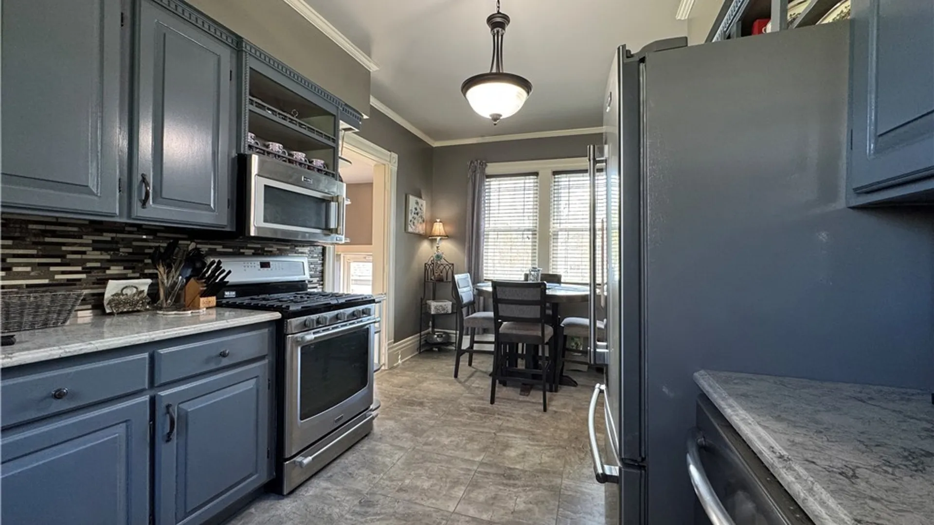 Property at 2570 Saint Paul Blvd, Irondequoit, NY 14617 15