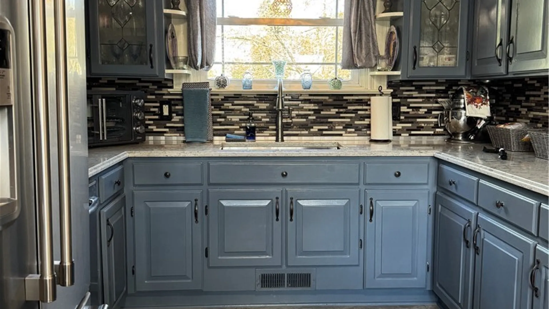 Property at 2570 Saint Paul Blvd, Irondequoit, NY 14617 16