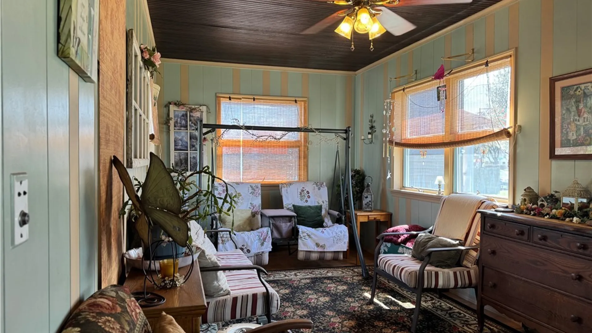 Property at 2570 Saint Paul Blvd, Irondequoit, NY 14617 27