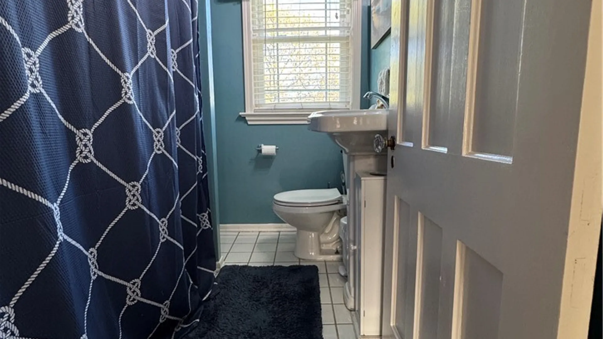 Property at 2570 Saint Paul Blvd, Irondequoit, NY 14617 34