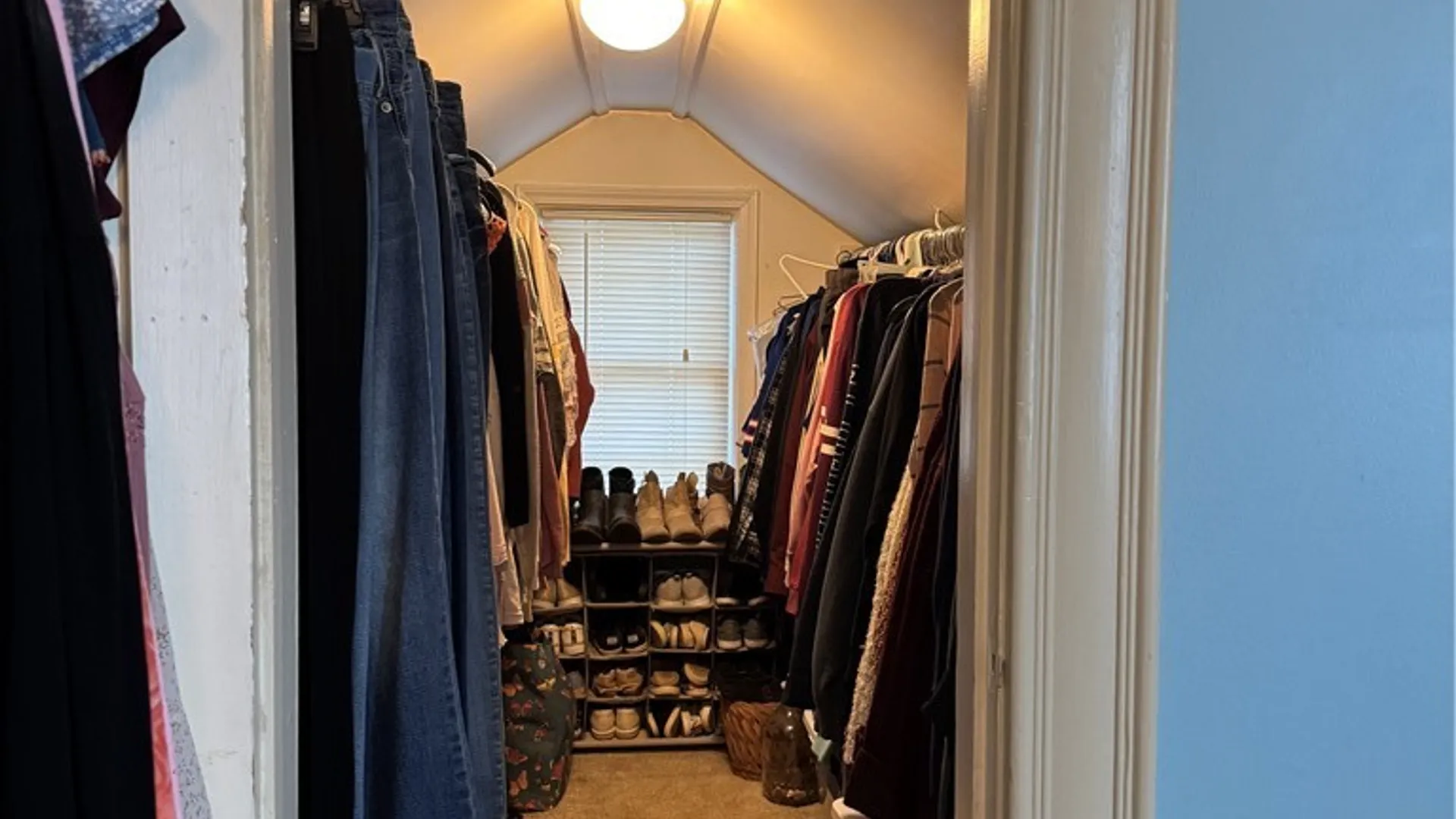 Property at 2570 Saint Paul Blvd, Irondequoit, NY 14617 40