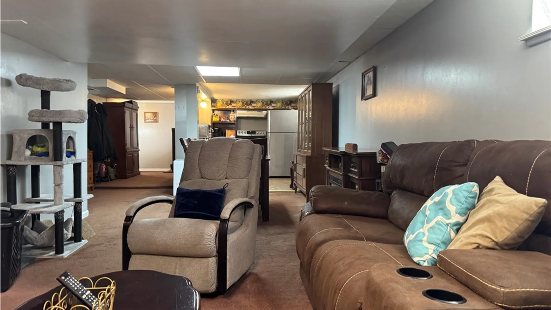 Property at 2570 Saint Paul Blvd, Irondequoit, NY 14617 46