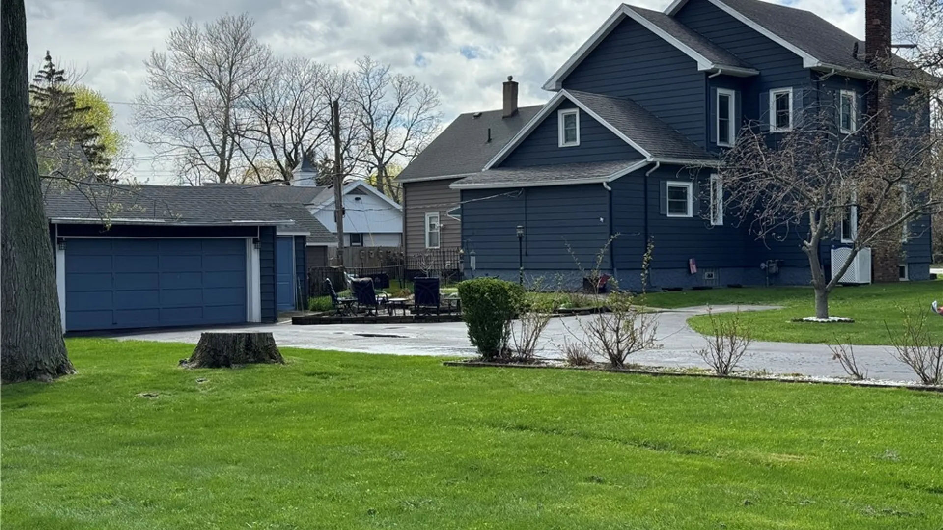 Property at 2570 Saint Paul Blvd, Irondequoit, NY 14617 6