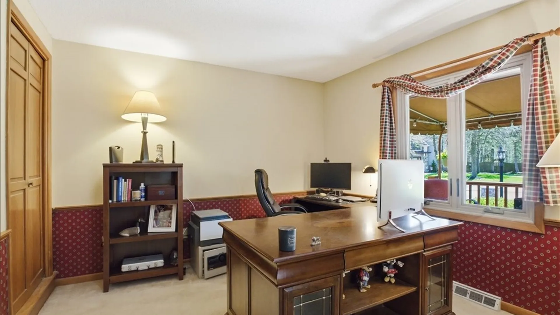 Property at 73 Greencastle Lane, Amherst, NY 14221 10