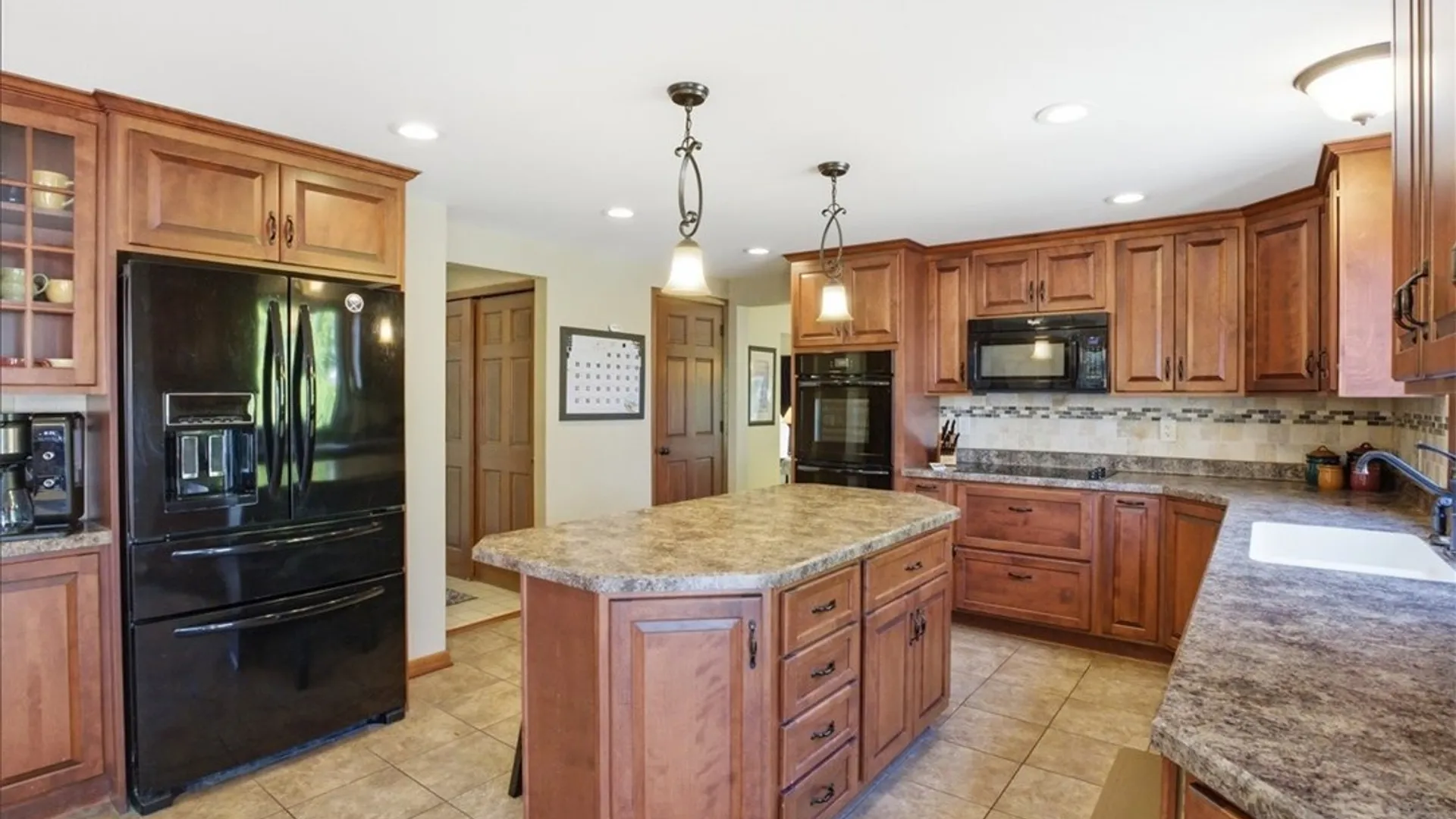 Property at 73 Greencastle Lane, Amherst, NY 14221 16