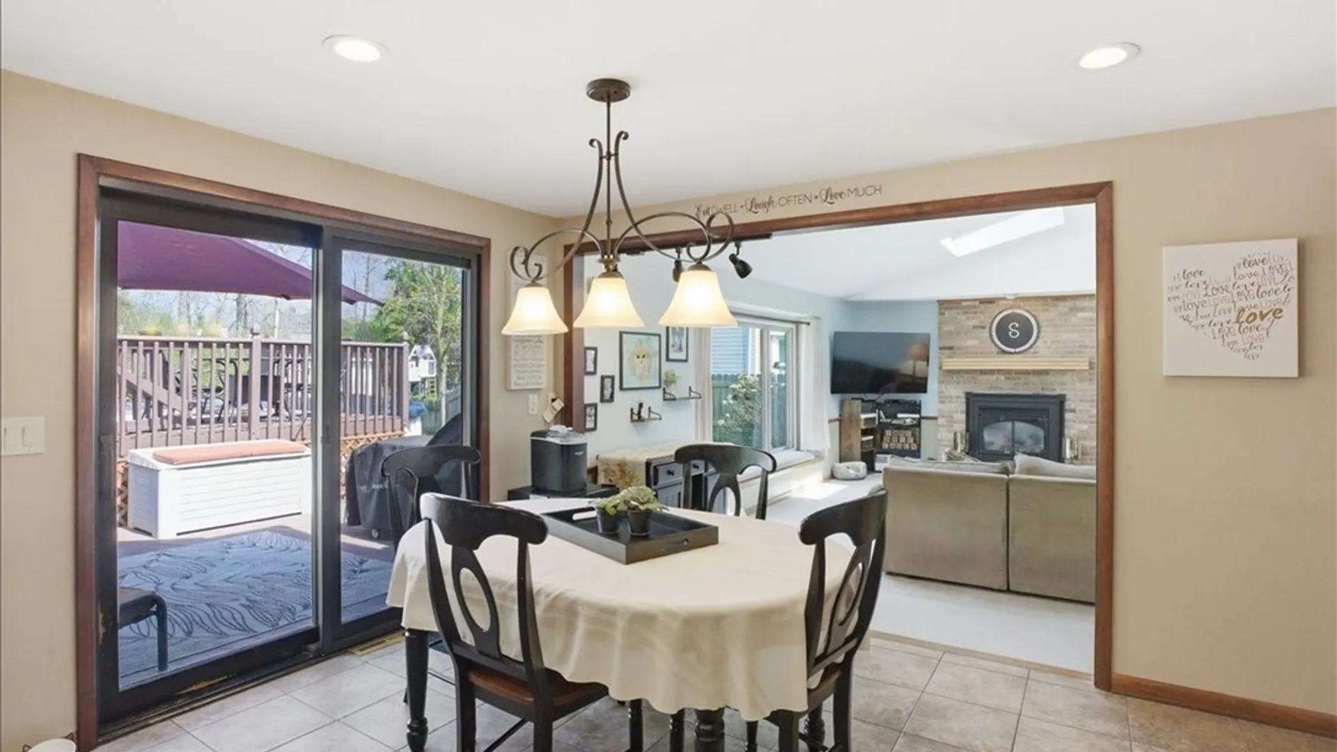 Property at 73 Greencastle Lane, Amherst, NY 14221 17