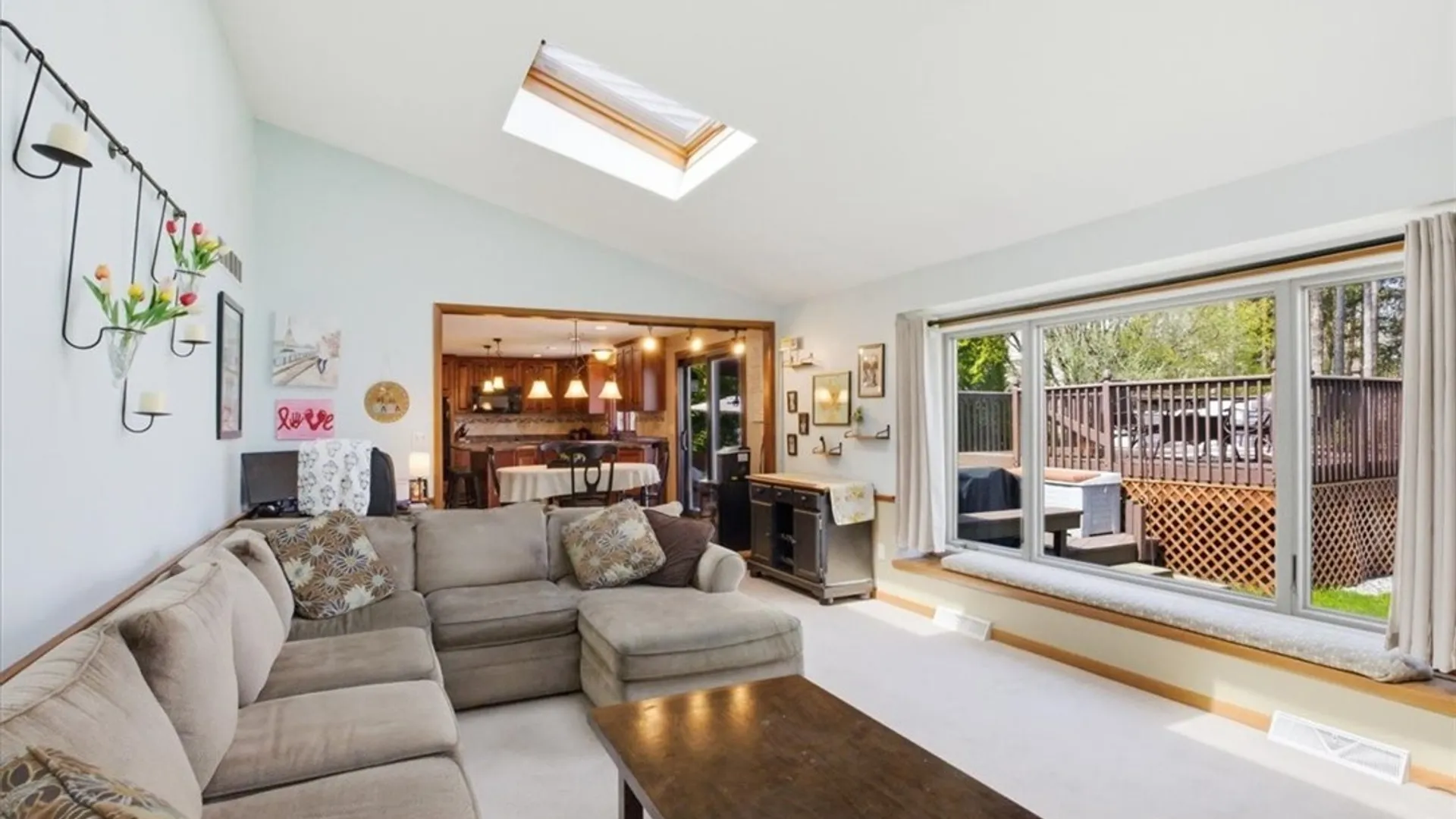 Property at 73 Greencastle Lane, Amherst, NY 14221 20