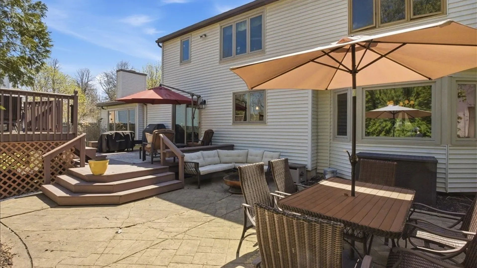 Property at 73 Greencastle Lane, Amherst, NY 14221 35